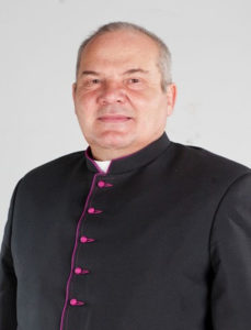 Ks. Edward Barański - proboszcz parafii pw. św. Brata Alberta Chmielowskiego w Bratianie